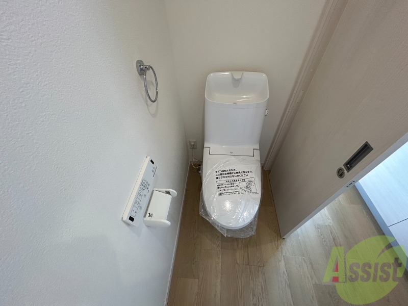 トイレ　トイレにはウォシュレット機能が付いています。