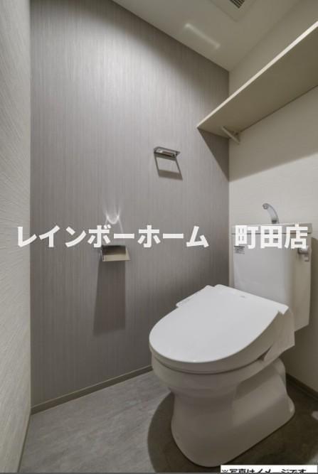 トイレ　※同施工会社参考写真