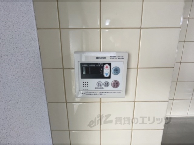 その他設備　給湯器リモコン