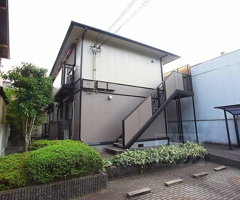 建物外観　パナホーム施工の綺麗なハイツです。
