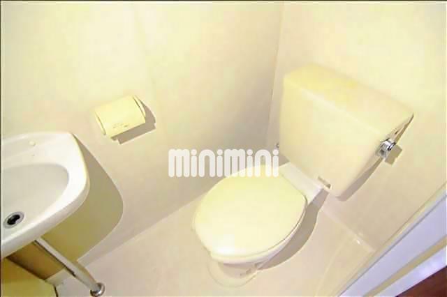 トイレ　清潔感あるトイレです