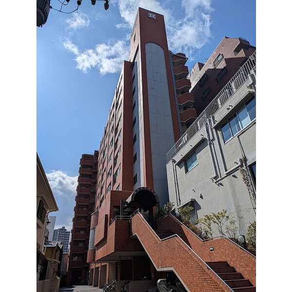建物外観　ロマネスク大名