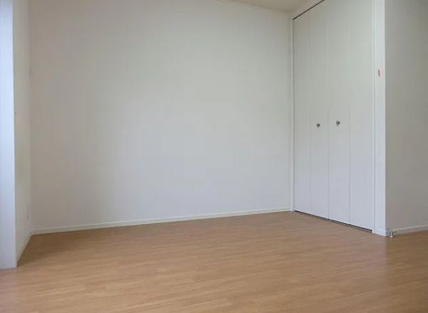 居室・リビング　☆明るい洋室☆