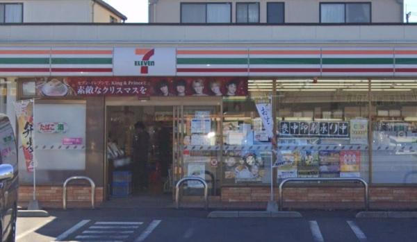 コンビニ　セブンイレブン草加新栄町店（コンビニ）まで723m