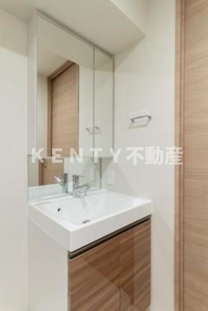 洗面設備　※写真は同タイプ住戸です。