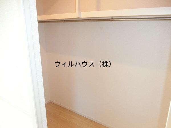 収納　ウォークインクローゼット！
