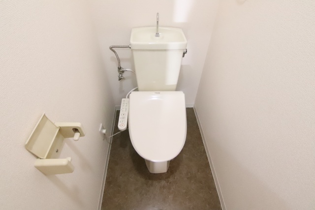 トイレ　別室の参考写真です。※現況優先