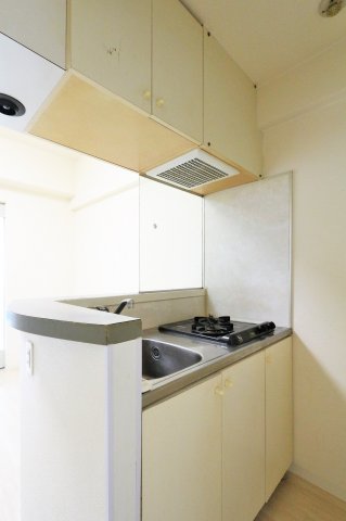キッチン　参考写真（同物件別部屋）