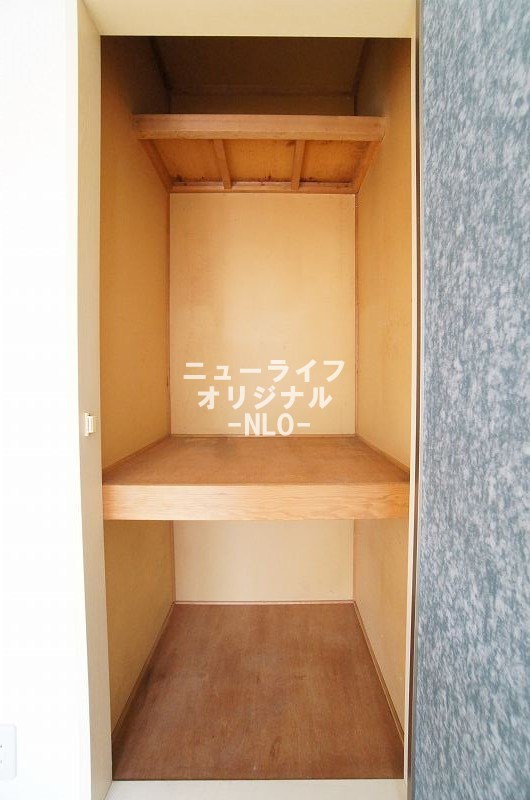 その他設備　奥行きのある収納スペースで荷物もたくさん入ります