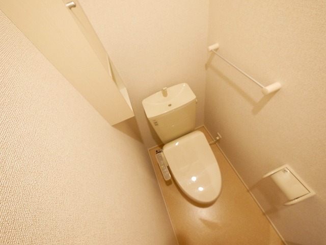 トイレ　落ち着いたトイレです