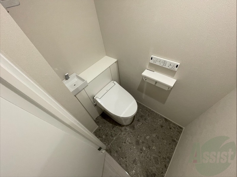 トイレ　トイレです。ウォシュレット付を探している方、おすすめです。