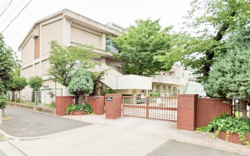 小学校　千早小学校（小学校）まで2040m