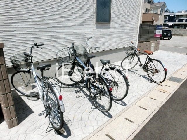 駐車場　敷地内駐輪場