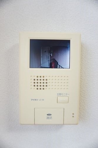 その他　カラーで見やすいＴＶドアホン！防犯対策には必須の設備です！