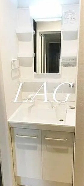 洗面設備　洗面台です。