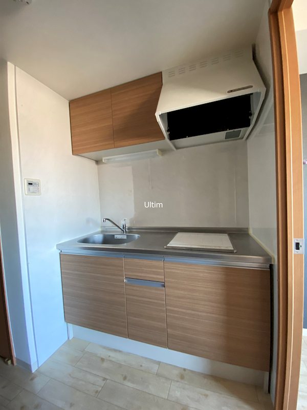 キッチン　同タイプ別室の画像です、ご参考までに