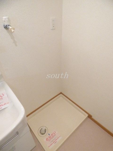 その他設備　洗濯機が汚れない室内洗濯機置き場♪