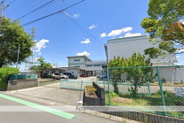 小学校　岩倉東小学校（小学校）まで348m