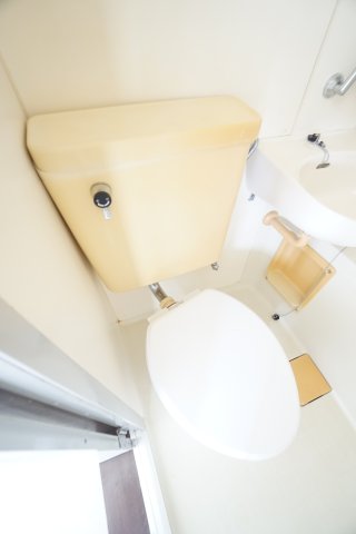 トイレ　※同物件、同タイプの写真になります。