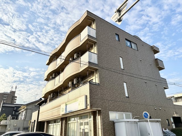 建物外観　（夕焼けの時間帯にも撮影してみました）