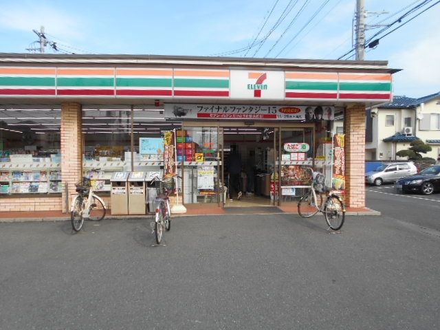 コンビニ　セブン-イレブン越谷大里店（コンビニ）まで376m