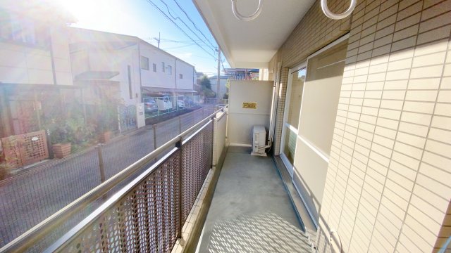バルコニー　広々としたバルコニーです
