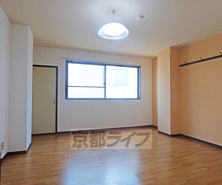 居室・リビング　きれいなお部屋です。