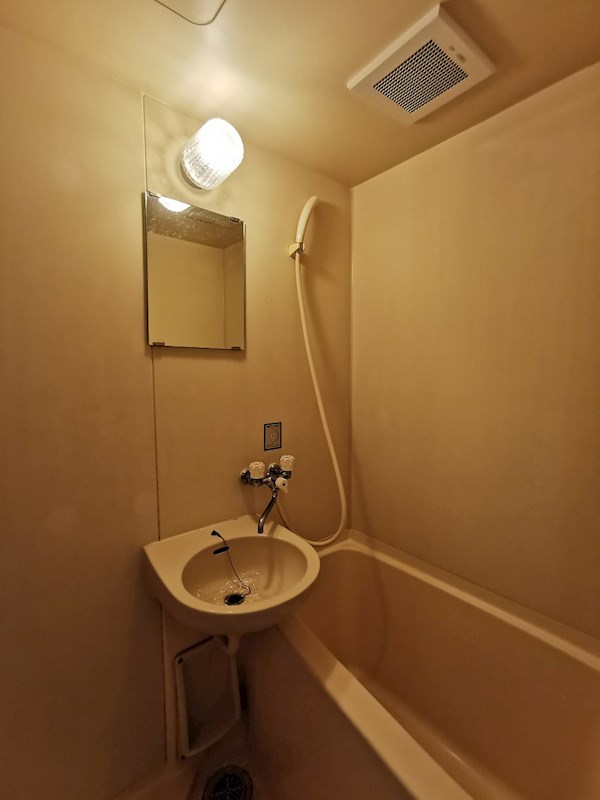 バス・シャワールーム　別部屋参考写真