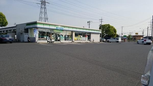 コンビニ　ファミリーマート水島亀島店（コンビニ）まで669m