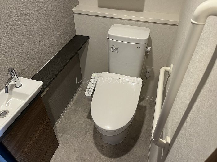 トイレ　別部屋参考写真