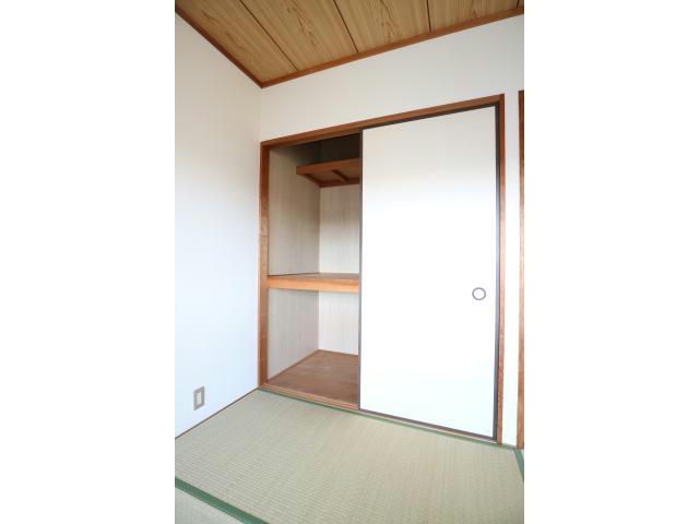収納　押入