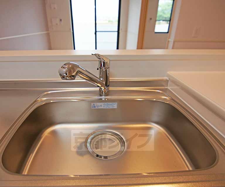 その他設備　シンクも広めで浄水器使用可能。