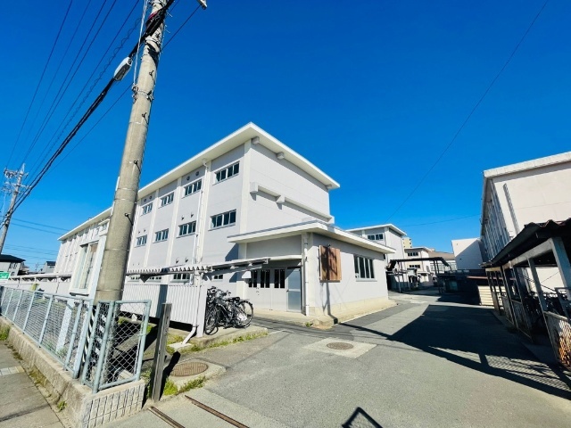 中学校　鈴鹿市立白子中学校（中学校）まで1617m