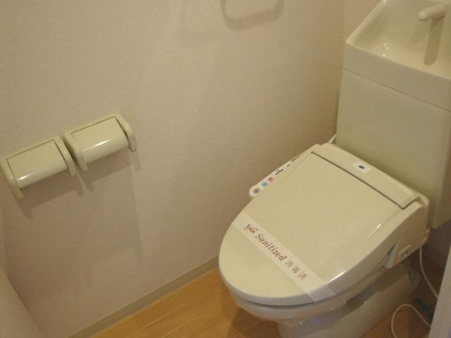 トイレ　シャワー付トイレ