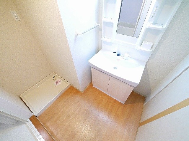 バス・シャワールーム　忙しい朝には欠かせない洗面所です