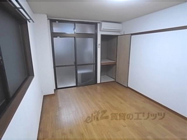 居室・リビング　洋室