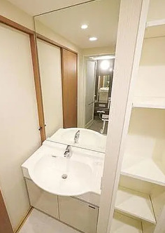 洗面設備　別タイプ部屋　参考写真です