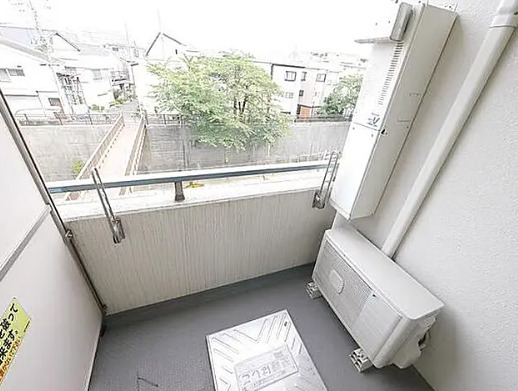 バルコニー　別タイプ部屋　参考写真です