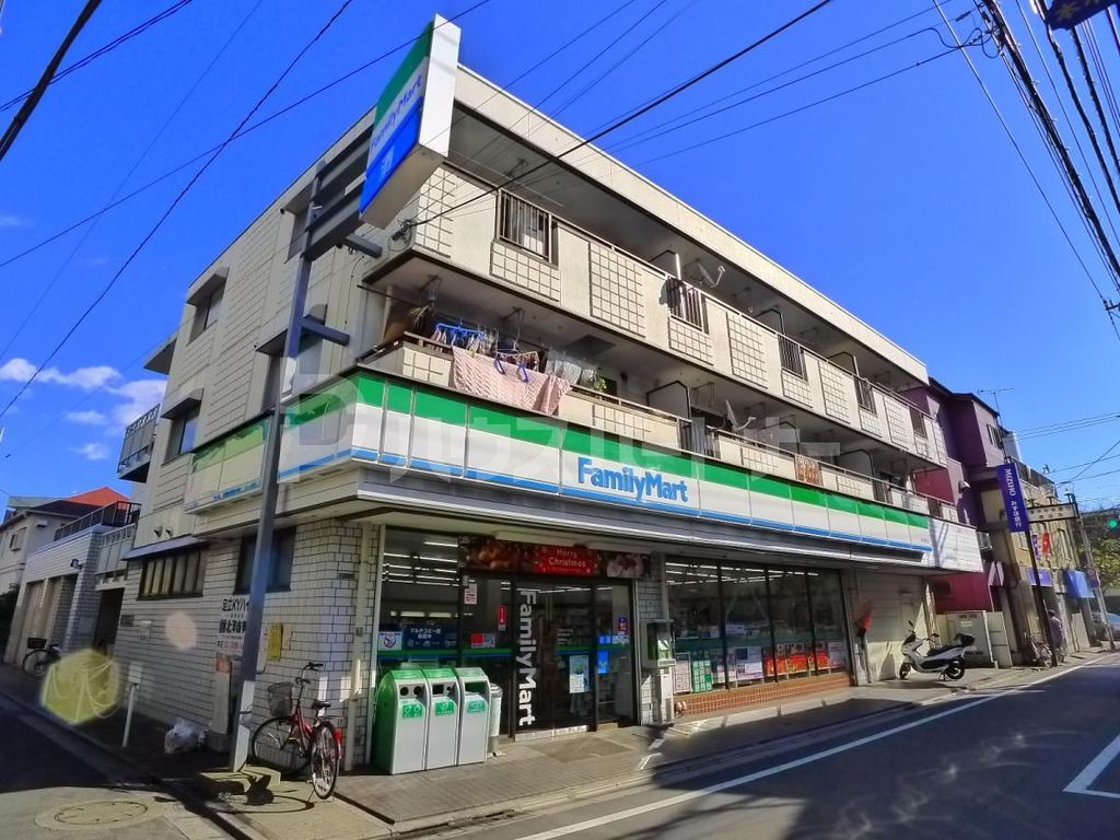 コンビニ　ファミリーマート本木南町店（コンビニ）まで210m