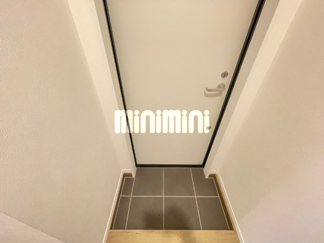 玄関　※別部屋のお写真です。