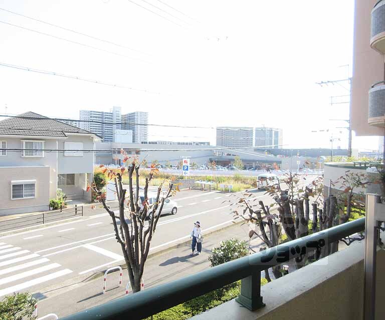 眺望　バルコニーから・