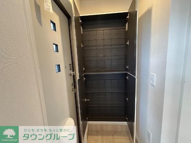 玄関　★お問い合わせはタウンハウジングまで★