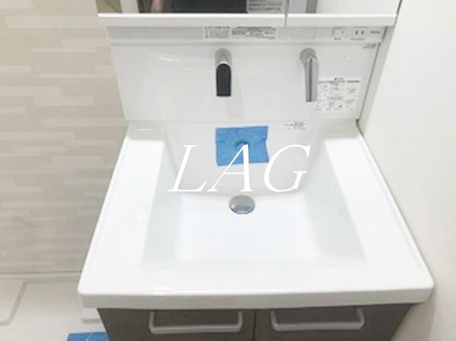 洗面設備　独立洗面台です。