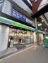 コンビニ　ファミリーマート十三東店（コンビニ）まで80m