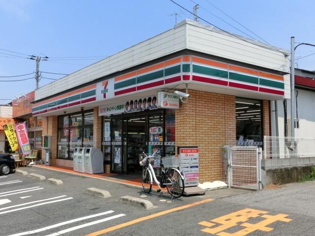 コンビニ　セブンイレブン（コンビニ）まで452m