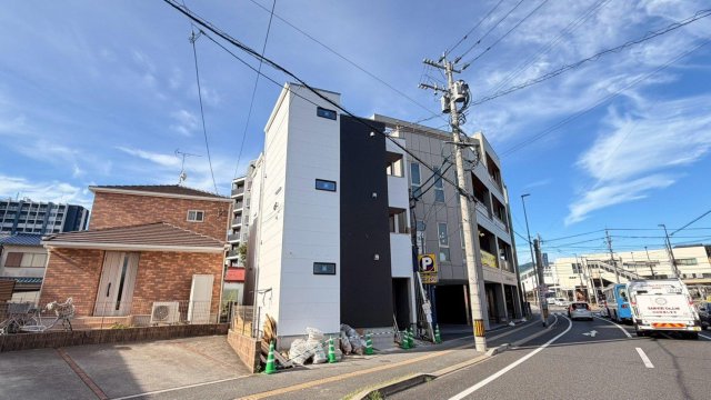 建物外観　駅徒歩1分で便利！