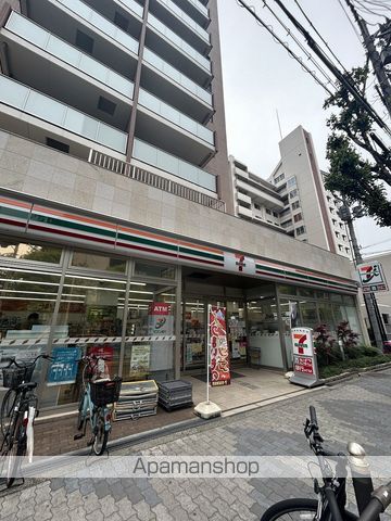 コンビニ　セブン－イレブン梅田スカイビル前店（コンビニ）まで728m