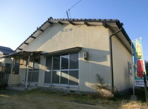 駐車場　駐車場に車を止められます