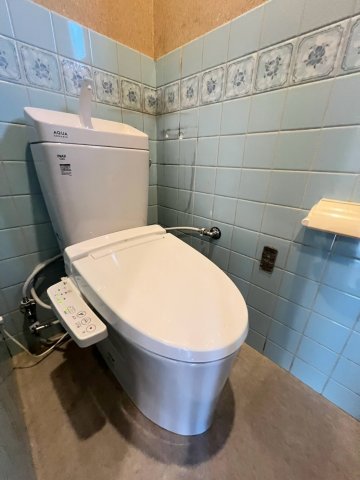 天神町5丁目戸建のトイレ写真