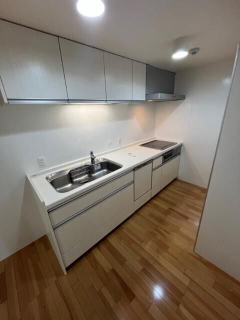 キッチン　別部屋参考写真です